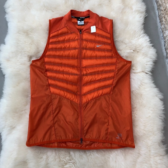 NIKE AEROLOFT 800 VEST
